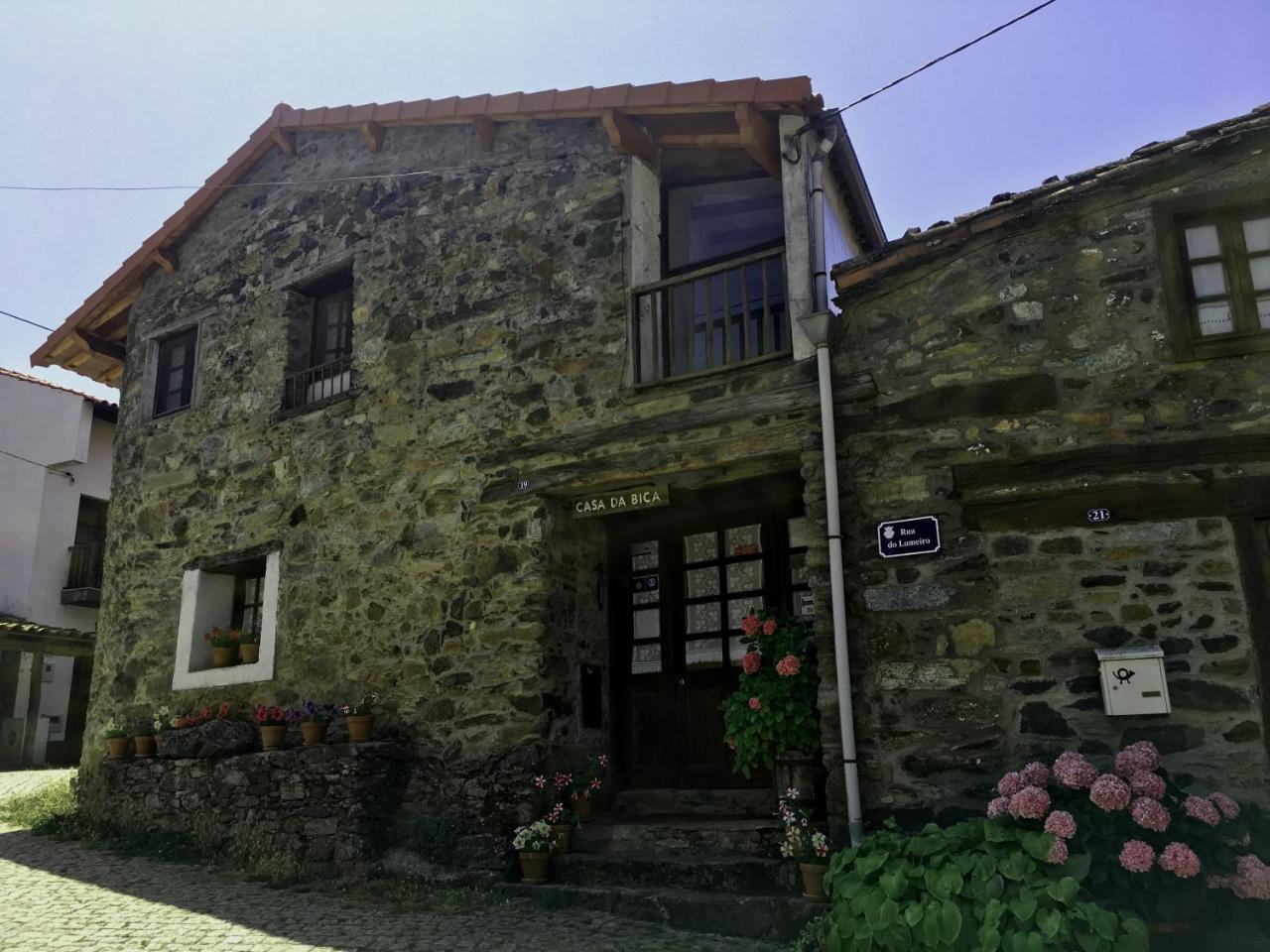 Casa Da Bica Gondesende Guest House Braganca Exterior photo